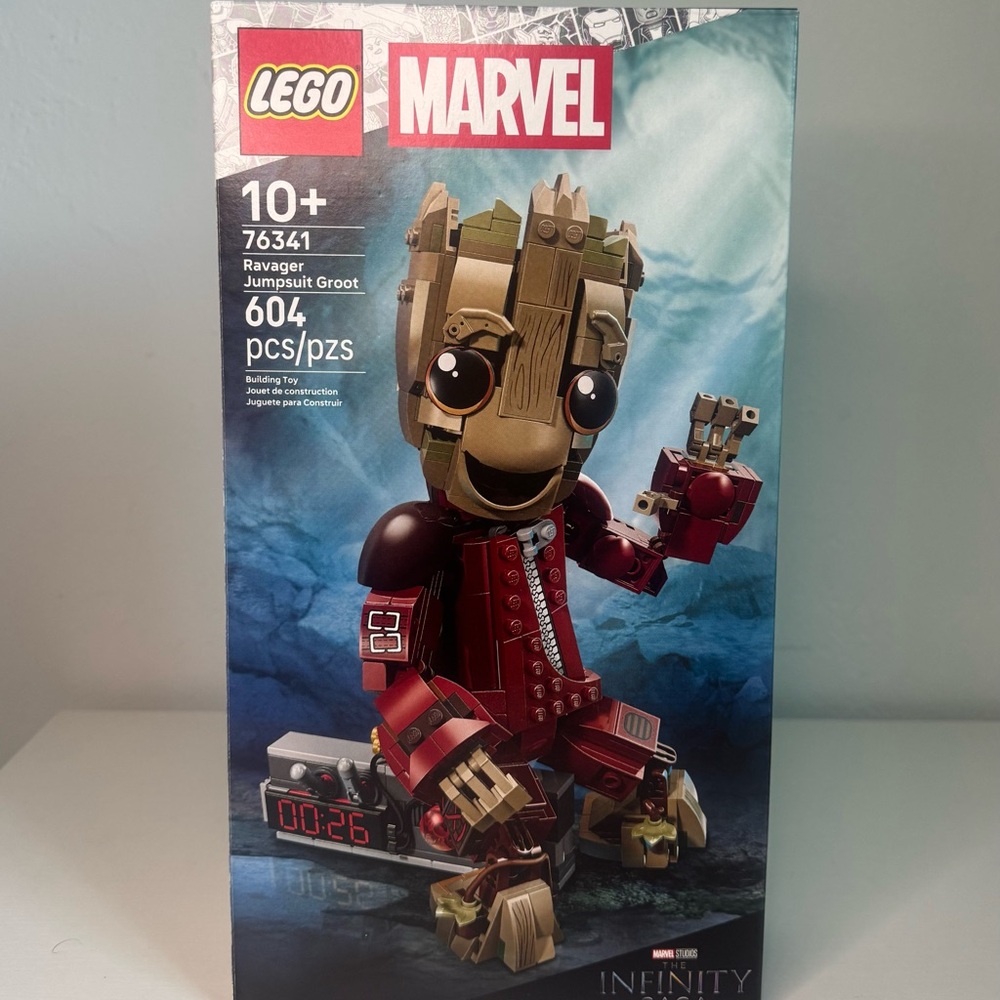 LEGO Marvel Ravager Jumpsuit Groot 76341 Baby Groot 604pcs new - Picture 3 of 5
